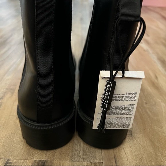 NEW ZARA BLACK LOW HEELED ANKLE BOOTS GORITG TRACK SOLE Size  40 faux leather - Picture 7 of 8